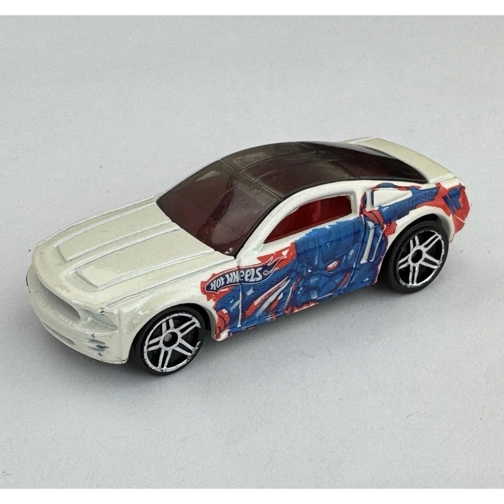 Hot Wheels Mustang GT Concept White Blue Red Graphic 2008 Mystery Cars 1:64